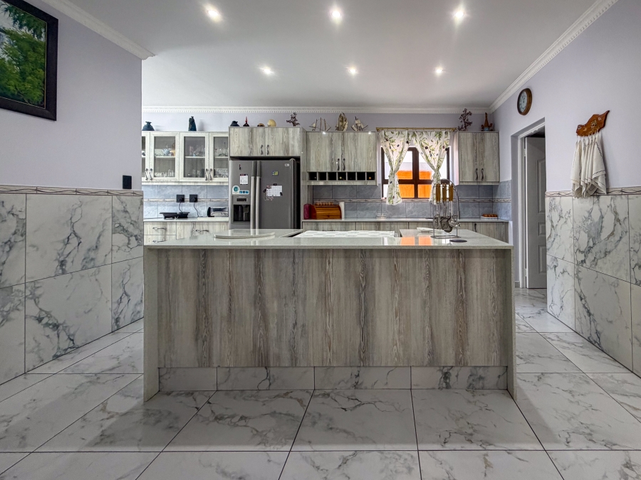 4 Bedroom Property for Sale in Country Club Western Cape